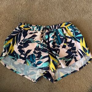 Old Navy Active GoDry shorts